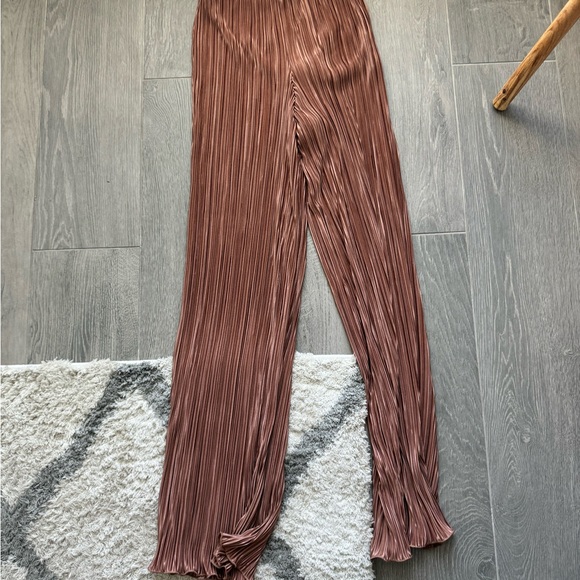 SHOWPO 2 piece set Chocolate - Picture 3 of 4